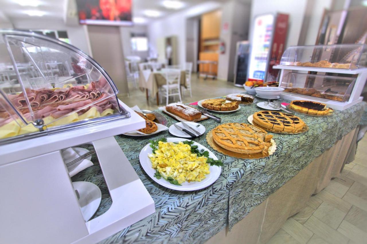 Hotel Pineta San Benedetto del Tronto Dış mekan fotoğraf