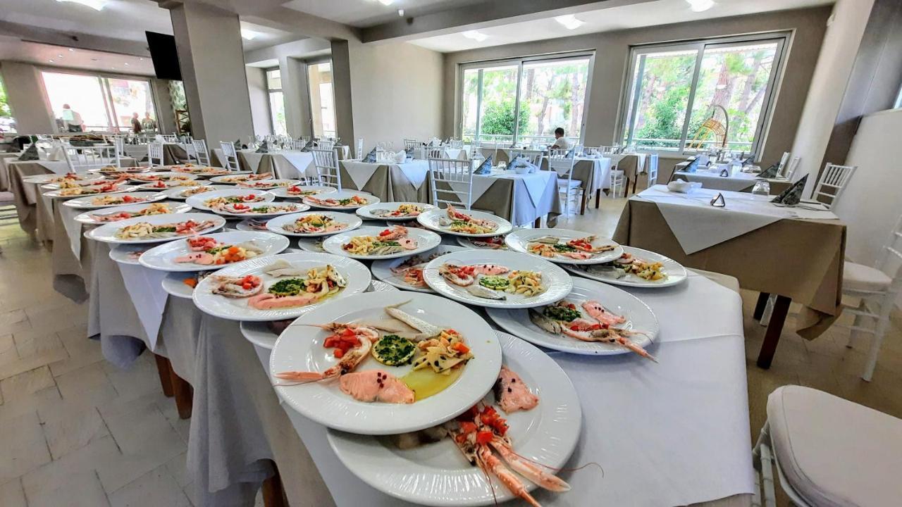 Hotel Pineta San Benedetto del Tronto Dış mekan fotoğraf