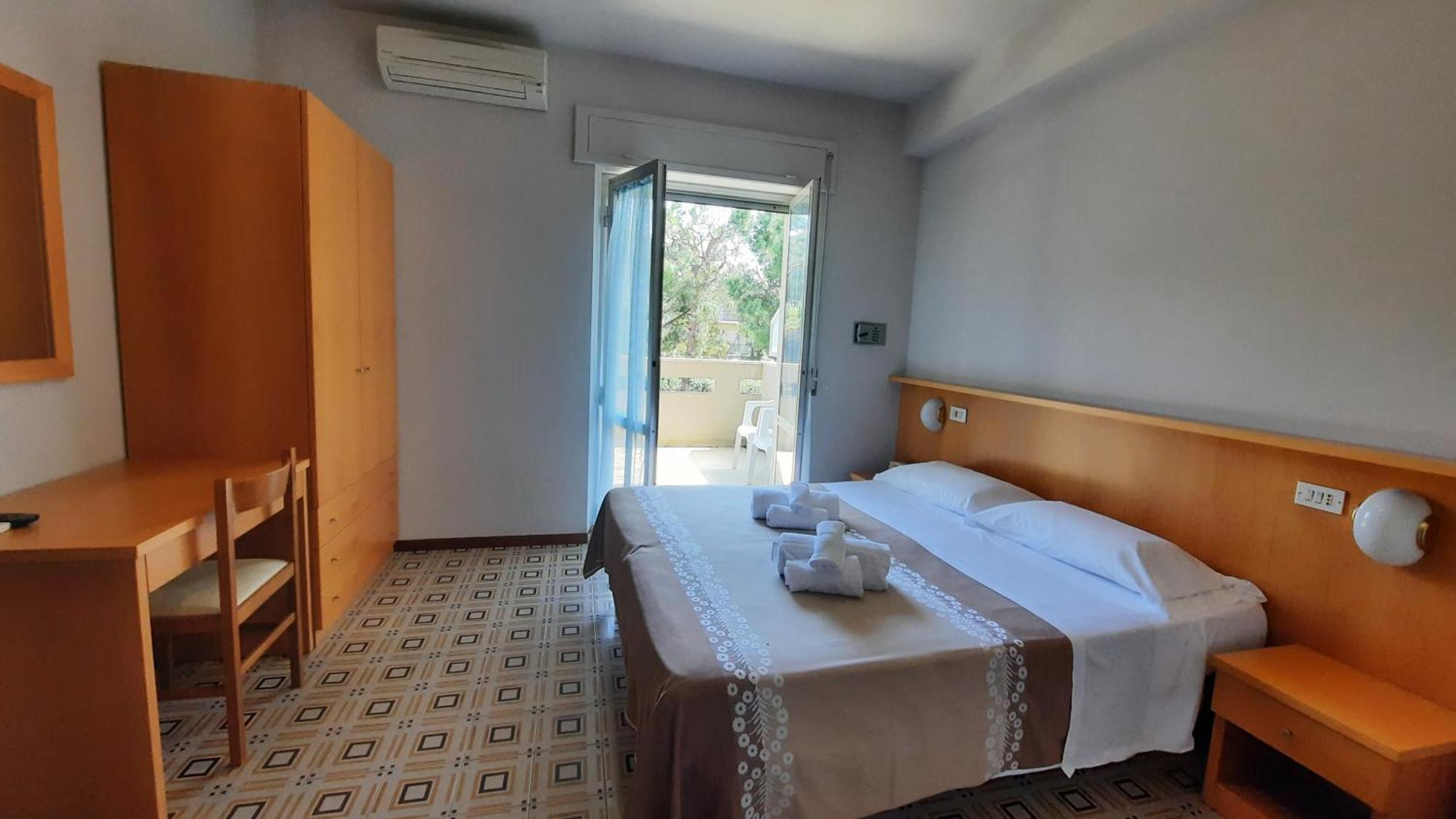 Hotel Pineta San Benedetto del Tronto Dış mekan fotoğraf